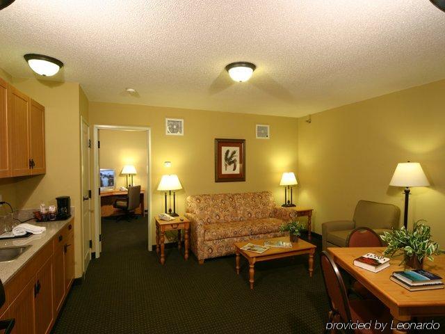 The Lodge On Lake Oconee Eatonton Room photo