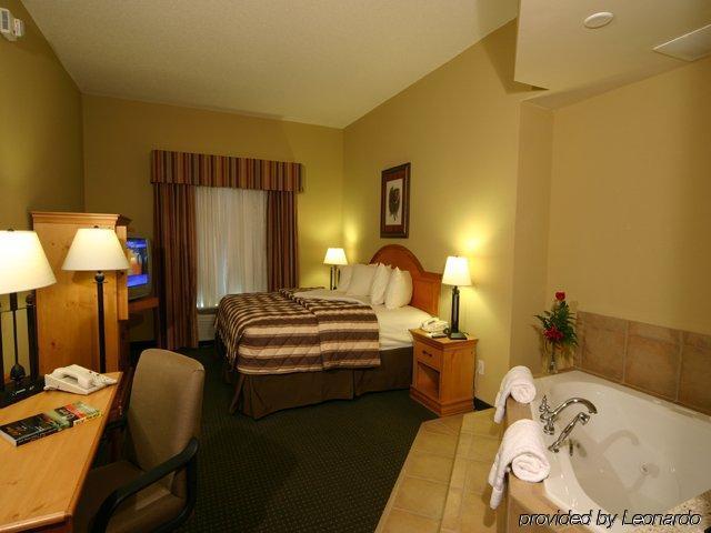 The Lodge On Lake Oconee Eatonton Room photo